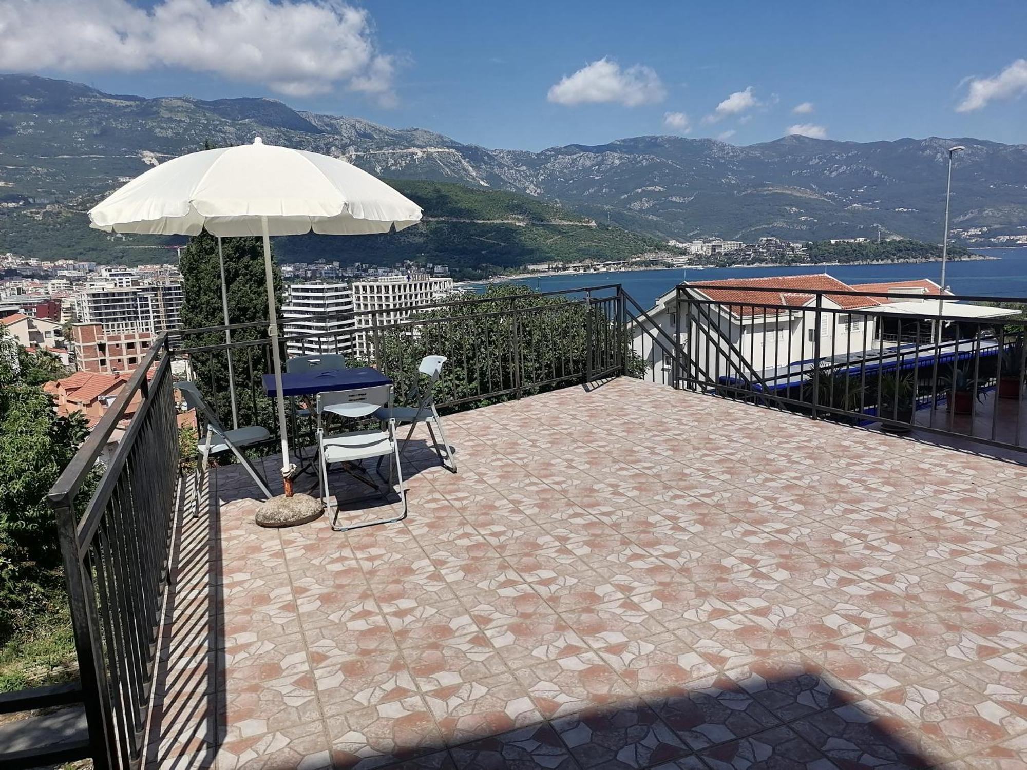 Guest House Garden Budva Eksteriør billede